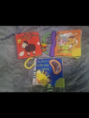 Πάνινα βιβλία για βρέφη μεταχειρισμένα, σετ 3 τεμαχίων