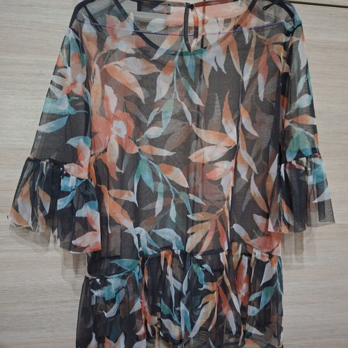 Sheer blouse with 3/4 ruffled sleeves like new, multicolor, size 4XL