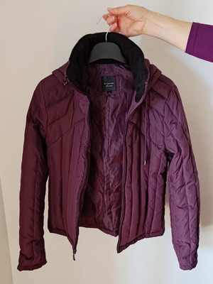 Down jacket size S purple like new with detachable hood