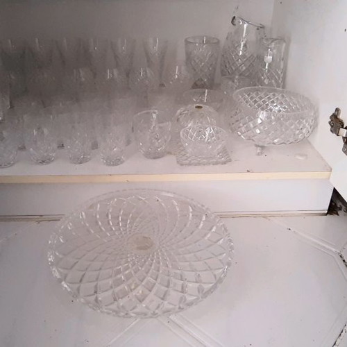 Crystal set used, 46 pieces