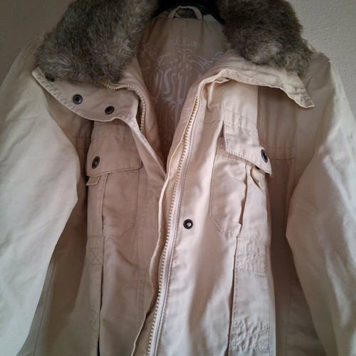S.Oliver long jacket like new, beige with fur collar and belt