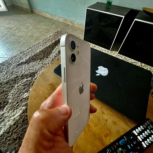 iPhone 12 with 100% Genuine Apple Battery, Like New, White