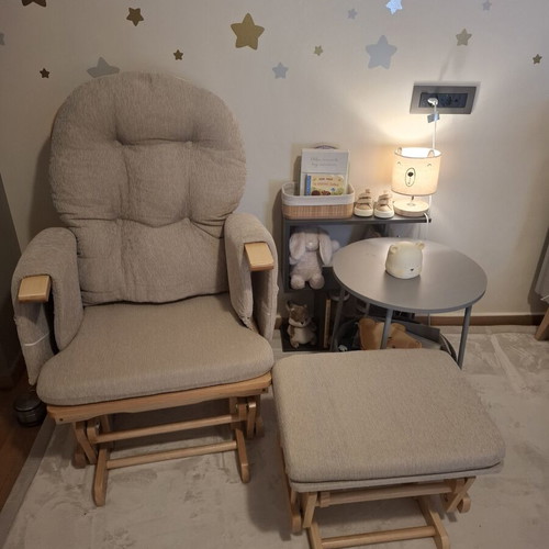 Sofia Nursing Chair with Footrest like new