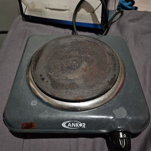 Electric stove used, 1000 watts