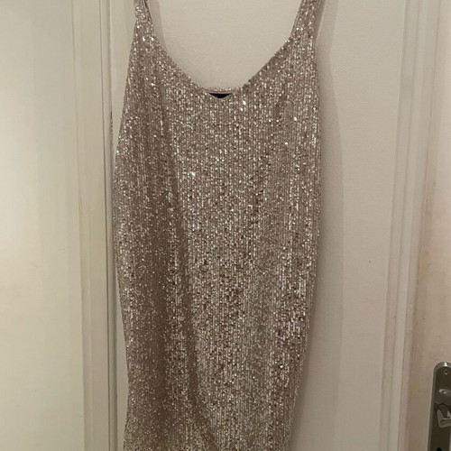 Pull & Bear gold sequin top like new
