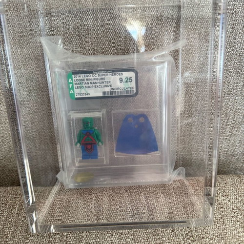 LEGO DC Super Heroes Martian Manhunter figure like new with AFA 9.25 case