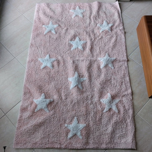Nef Nef children's rug used in gray or pink with stars