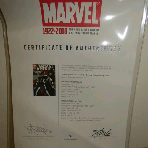 Captain America #18 Collectible Canvas with Stan Lee Signature new