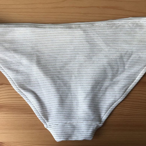 Chantelle bikini bottom white with gold thread, new, size 40