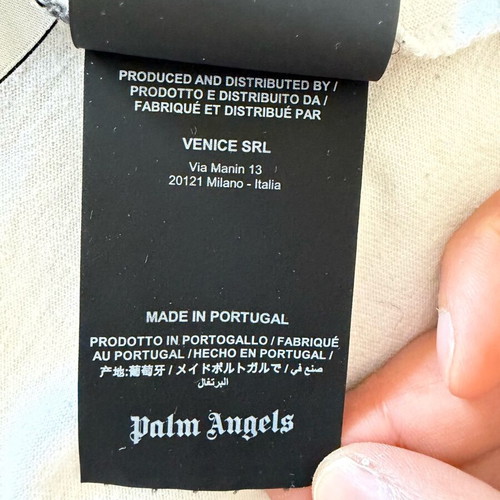 Palm Angels Spray Logo tee size Medium like new, white pink