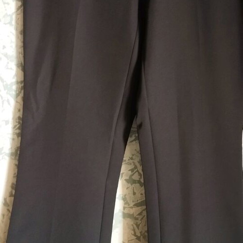 Black elastic pants Please new, size L