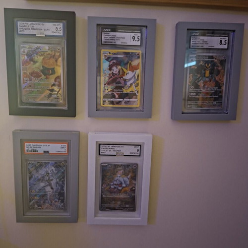 3D Printed Card Frames for Pokémon Cards like new
