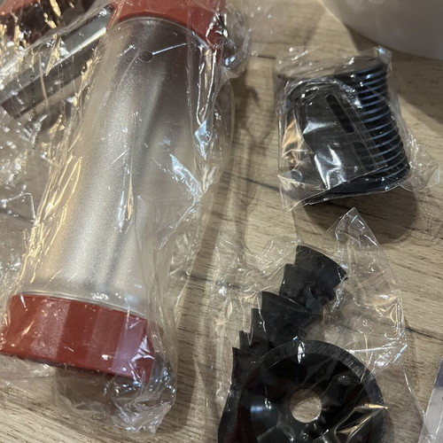 NAVA Misty cookie press with 16 cutters and 6 decorating nozzles, new