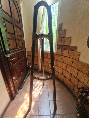 Painting easel used with 2m height and 60cm base length