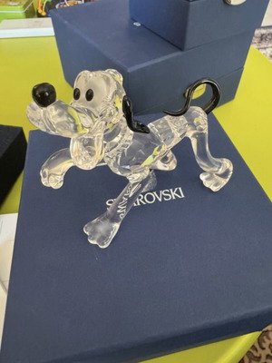Swarovski Disney Pluto crystal figure like new with box