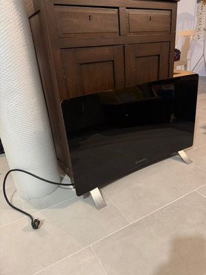 Morris heating panel used with remote control