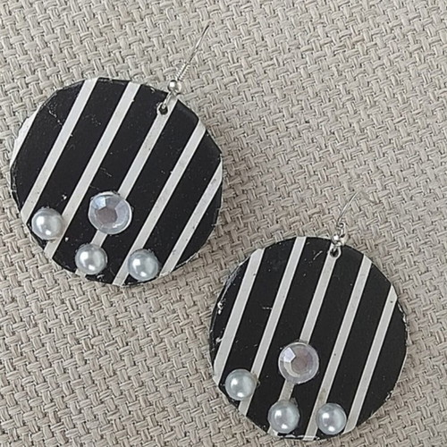 Earrings handmade black and white stripes with strass and pearls