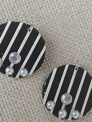 Earrings handmade black and white stripes with strass and pearls
