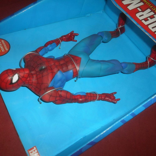Spiderman figure 2004 Toy-Biz new