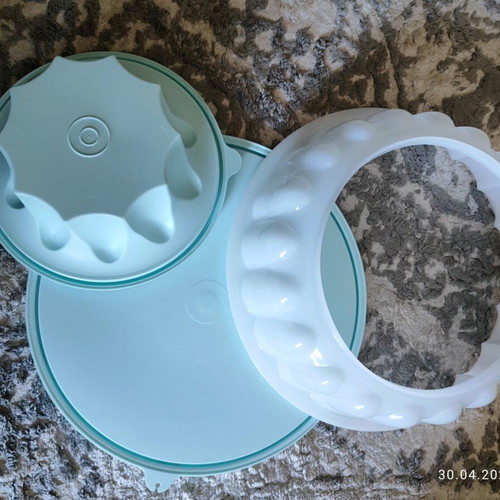 Tupperware jelly mold new