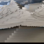 Παιδικά παπούτσια New Balance λευκά, καινούργια, μέγεθος 32