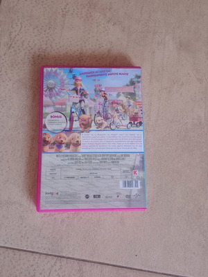 Barbie DVD μεταχειρισμένο, Μια απίθανη κουταβοπεριπέτεια