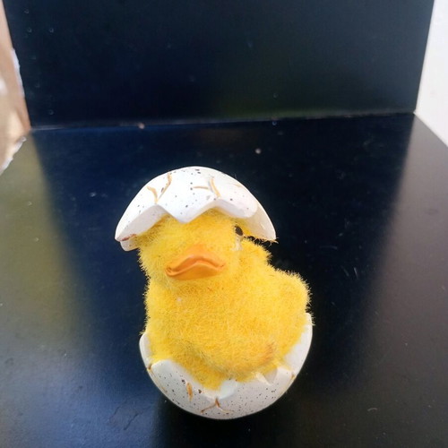 Ceramic table decoration used with missing eye