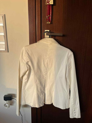 White Fitted Jacket Like New