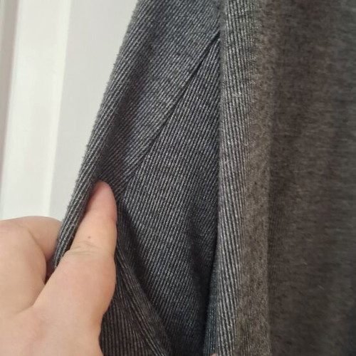 Casual maxi dress one size gray like new with pockets and short sleeves