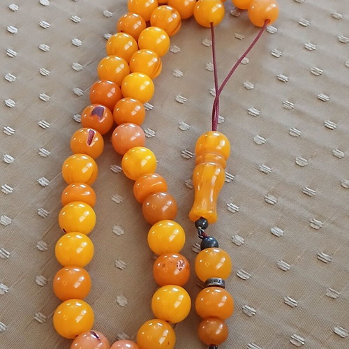 Mastic Kompoloi worry beads, vintage bakelite, silver elements