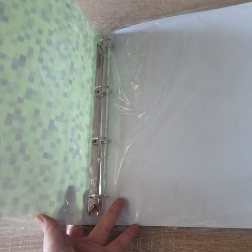 School filing set like new with A4 binders and dividers