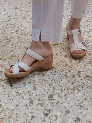 Gabor platform slippers like new, size 39, white