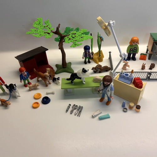 Playmobil Animal-Themed Bundle like new, 5 retired sets