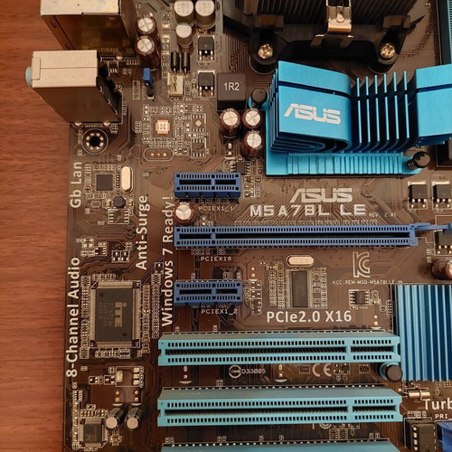 Asus M5A78L LE motherboard with AMD FX 6300 6-core CPU and stock cooler like new