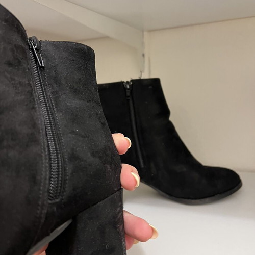 Ankle boots with chunky heel, velvet fabric, like new