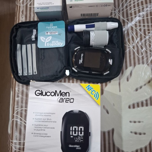 Menarini GlucoMen Areo Blood Glucose Meter like new with accessories