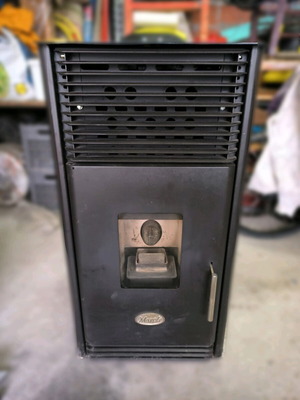 Mareli PS12 Pellet Stove 12 kW used, air heater