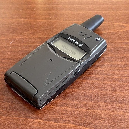 Ericsson T28s mobile phone