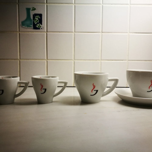 Jacobs mugs used, 2 espresso and 2 medium cups