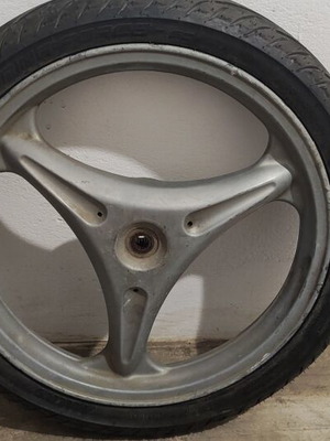 Yamaha Why 50cc rear wheel with tire