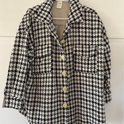 Women's Outerwear like new, one size fits medium to XL