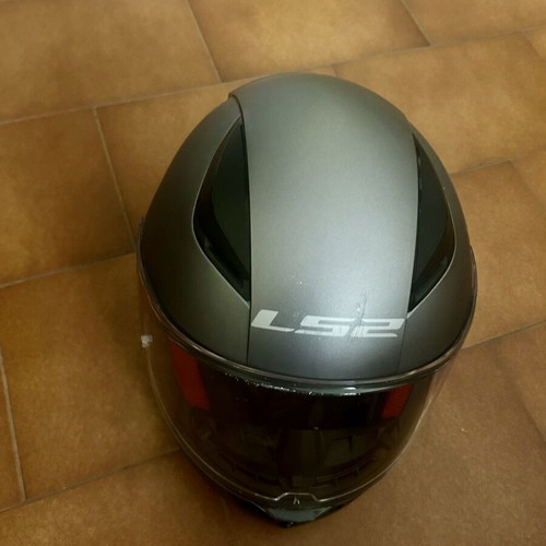 LS2 full-face motorcycle helmet like new, size small