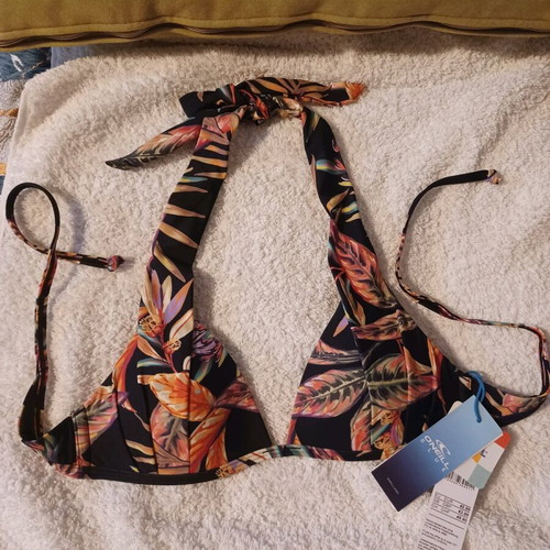 O'neill bikini top new with tag, black multicolor, size XS
