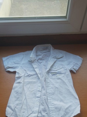 Children's short-sleeve shirt like new, white, ages 2-3