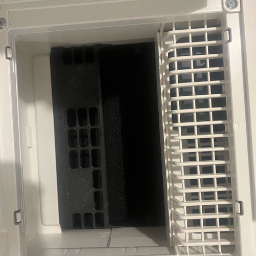 Daikin air purifier with Streamer technology like new
