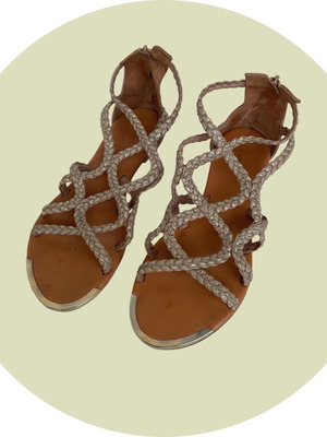 Πέδιλα Shoe Bizz μεταχειρισμένα, μπεζ-χρυσό, μέγεθος 39