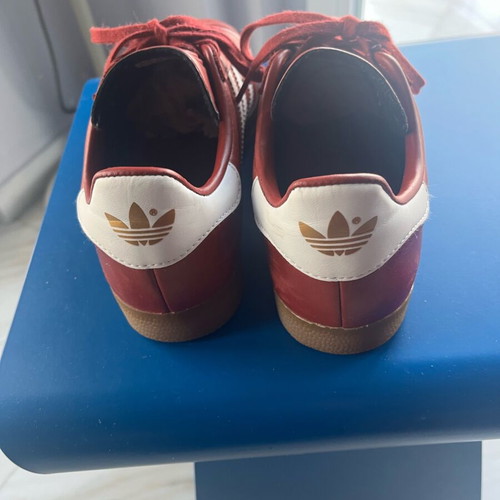 Adidas Gazelle athletic shoes like new, size 39 1/3, red
