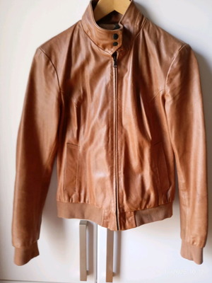 Leather jacket women's tan biker style like new, size M