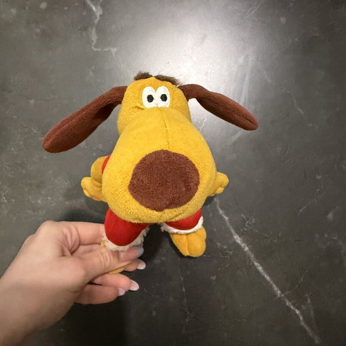 Plush dog used with stain, medium size