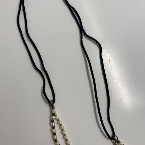 Vintage pearl necklace used, 1970s decade